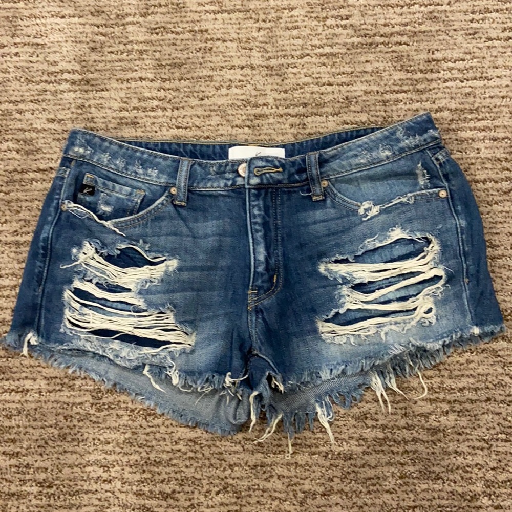 KanCan distressed shorts